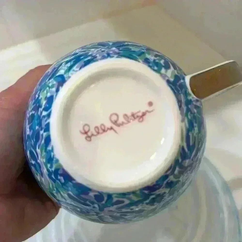 COPY - Lilly Pulitzer Mug Blue Floral Ceramic Gold Handle Coffee Cup Tea Cappuc… - Picture 8 of 10